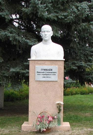 Памятник в посёлке Шилово